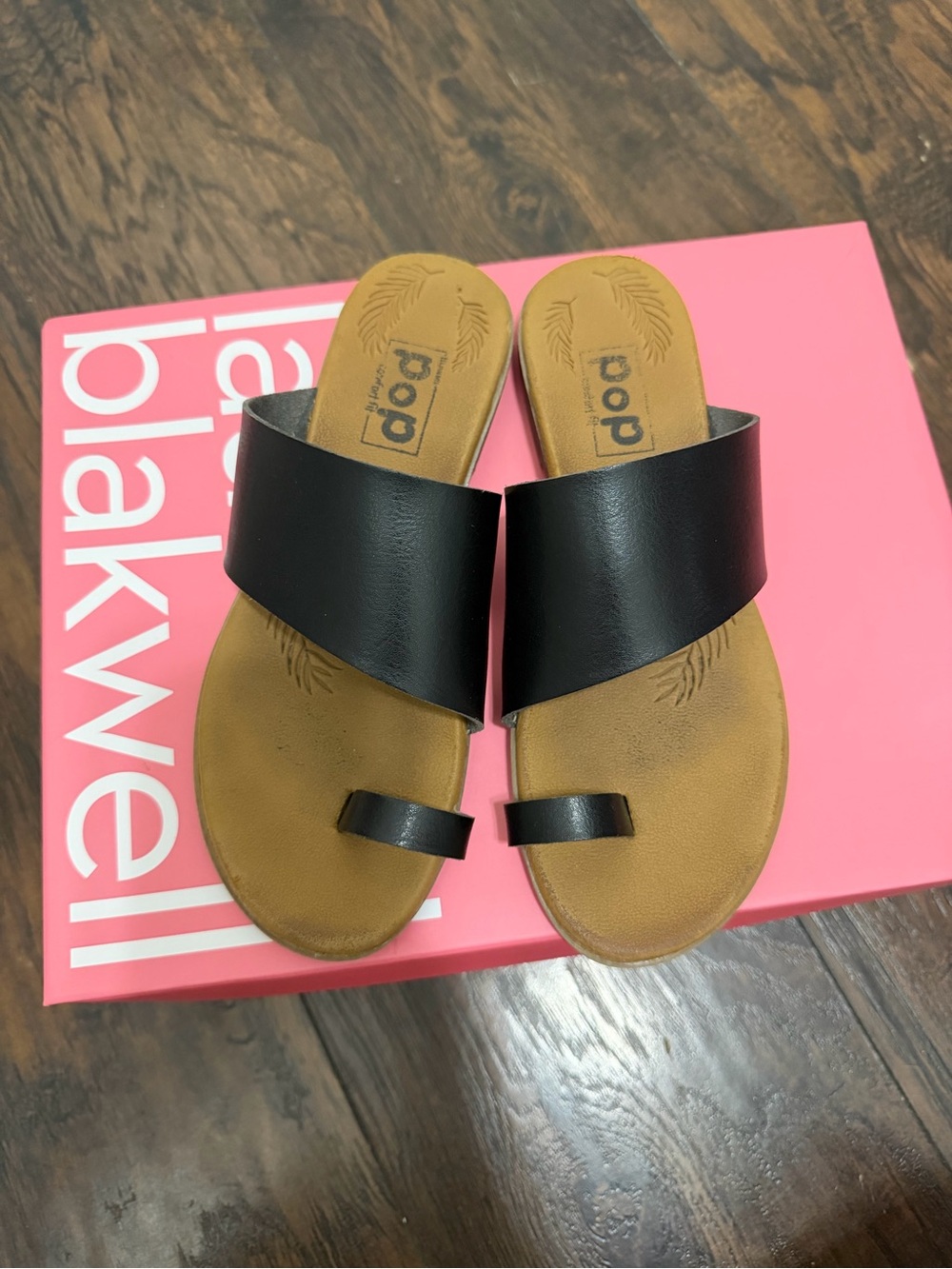 pop Black and Tan Leather Toe-Ring Slide Sandals